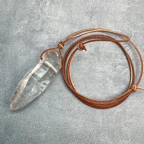 【ガネッシュヒマール産】天然ヒマラヤ水晶ペンダント⑧/GaneshHimal Natural Himalayan Quartz Pendant