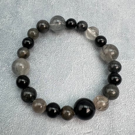【デザインブレスレット】モリオン×ガネッシュヒマール産天然ヒマラヤ水晶ブレスレット/Tibetan Morion×Ganesh Himal Actinolite Design Bracelet
