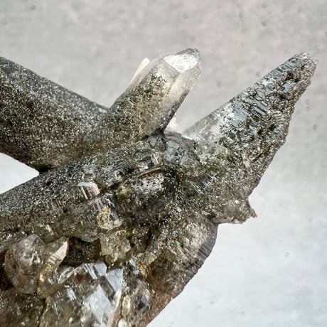 【ガネッシュヒマール産】クローライトイン天然ヒマラヤ水晶クラスター/Ganesh Himal Chlorite in Himalayan Quartz Cluster