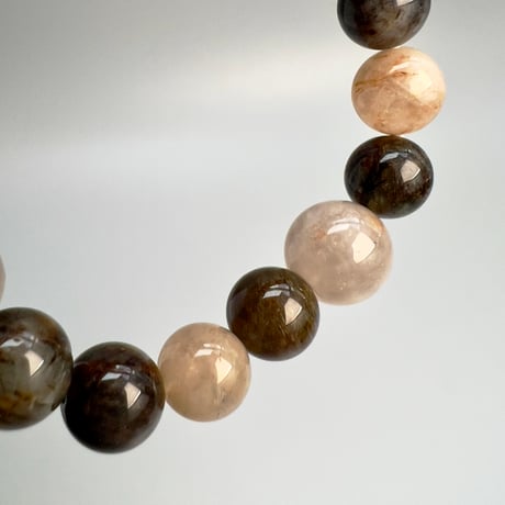 【ガネッシュヒマール産】アクチノライトイン天然ヒマラヤ水晶デザインブレスレット/Ganesh Himal Actinolite in Himalayan Quartz Design Bracelet