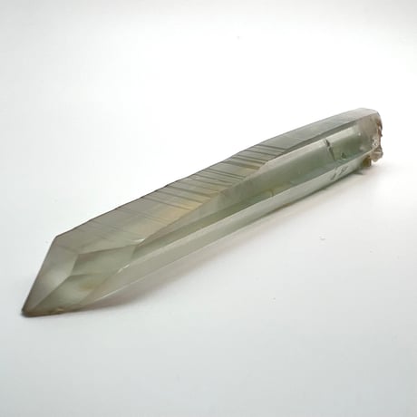 マダガスカル産クローライトインクォーツ/Madagascar Chlorite in Quartz