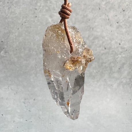 【ガネッシュヒマール産】リモナイトイン天然ヒマラヤ水晶ペンダント①/Ganesh Himal Limonite in Natural Pendant