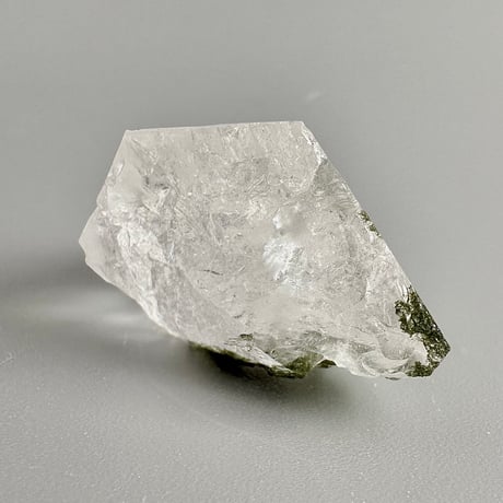 【ガネッシュヒマール産】クローライトイン天然ヒマラヤ水晶ミニポイント"RR" Ganesh Himal Chlorite in Himalayan Quartz Mini Point