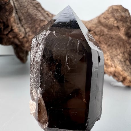 ガウリシャンカール産天然ヒマラヤスモーキークォーツポイント/GauriShankar Himalayan Smoky Quartz