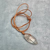 【カイラス産】天然ヒマラヤ水晶革紐付きペンダント④/Kailash Himalayan Quartz Pendant