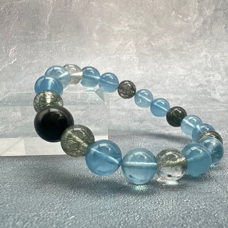 【デザインブレスレット】天然アクアマリン×ガネッシュヒマール産天然ヒマラヤ水晶/Aquamarine×Ganeshhimal Chlorite in Himalayan Quartz