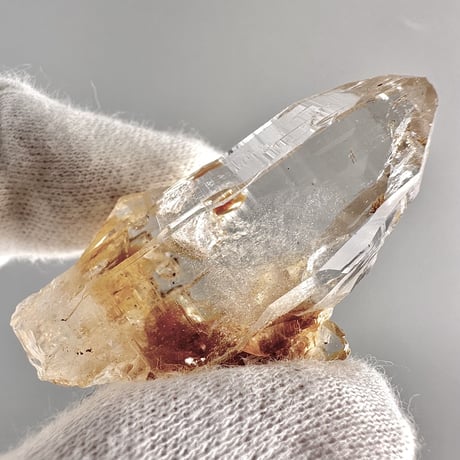 【ガネッシュヒマール産】リモナイトイン天然ヒマラヤ水晶ミニポイント"II"/Ganesh Himal Limonite in Himalayan Quartz Mini Point