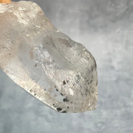 【カイラス産】天然ヒマラヤ水晶革紐付きペンダント/Kailash Himalayan Quartz Pendant