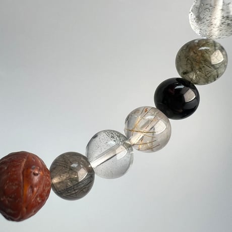 【デザインブレスレット】ガネッシュヒマール産天然ヒマラヤ水晶×鳳眼菩提樹ビーズ Ganesh Himal Himalayan Quartz × Bodhi Beads Bracelet