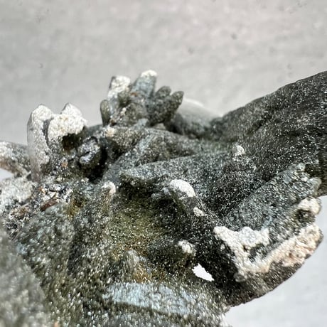 【ガネッシュヒマール産】クローライトイン天然ヒマラヤ水晶クラスター/Ganesh Himal Chlorite in Himalayan Quartz Cluster