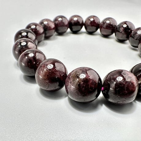 ネパールガーネットブレスレット Nepal Garnet Bracelet