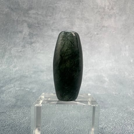 【ガネッシュヒマール産】アクチノライトイン天然ヒマラヤ水晶 樽型ビーズ/Ganesh Himal Actinolite in Himalayan Quartz barrel beads