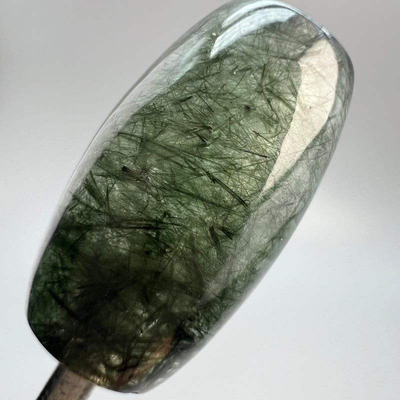 ガネッシュヒマール産】アクチノライト イン天然ヒマラヤ水晶 樽型