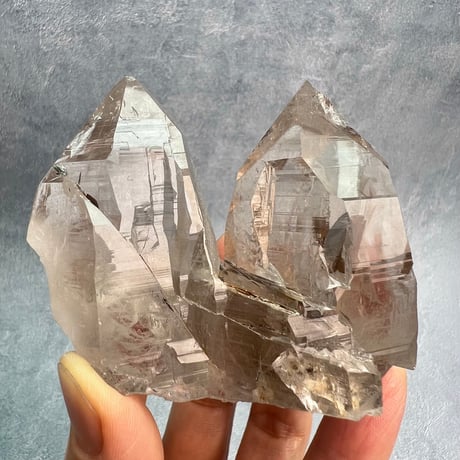 【ガネッシュヒマール産】バイオタイト&雲母入り天然ヒマラヤ水晶/Ganesh Himal Biotite & Mica in Himalayan Quartz