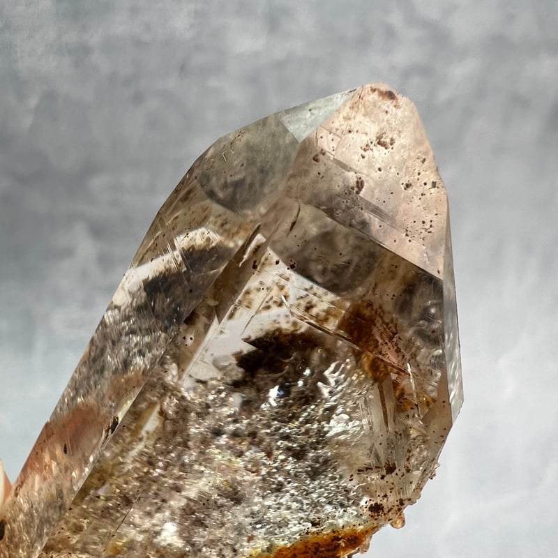 ライモナイトインガネーシュヒマール ハイクオリティ【ガネッシュヒマール産】リモナイトイン天然ヒマラヤ