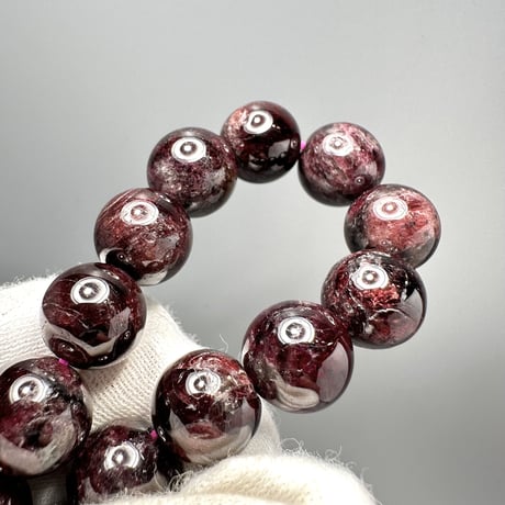 ネパールガーネットブレスレット Nepal Garnet Bracelet