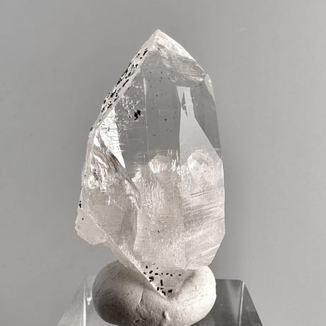 【ガネッシュヒマール産】クローライトイン天然ヒマラヤ水晶ミニポイント"BB" Ganesh Himal Chlorite in Himalayan Quartz Mini Point