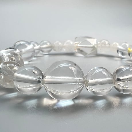 【カイラス産】"手磨き"天然ヒマラヤ水晶デザインブレスレット/Kailash Himalayan Quartz Design Bracelet