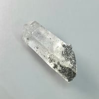 【マナスル産】クローライトイン天然ヒマラヤ水晶ポイント/Manaslu Chlorite in Himalayan Quartz Point