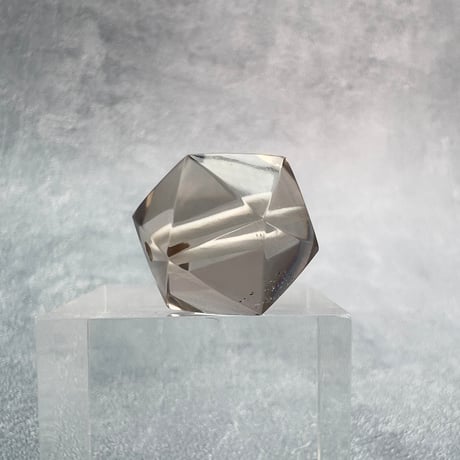 【ガウリシャンカール産】天然ヒマラヤスモーキークォーツ"手磨き加工"イコサヘドロン"ビーズ/GauriShankar Smoky Quartz "Icosahedron"Beads
