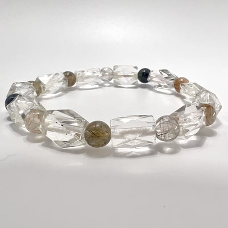 カイラス産カットビーズ & ガネッシュヒマール産アクチノライト&クローライトインヒマラヤ水晶ブレスレット/Kailash & Ganesh Himal Design Bracelet