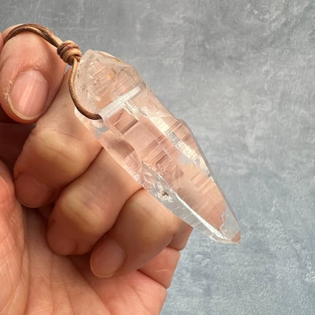 【ガネッシュヒマール産】天然ヒマラヤ水晶ペンダント⑧/GaneshHimal Natural Himalayan Quartz Pendant