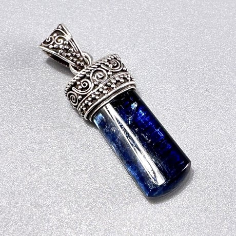 ネパール産ヒマラヤカイヤナイトS/V925ペンダントトップ ③ NEPAL Himalayan Kyanite Pendant Top
