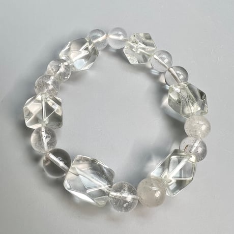 【カイラス産】"手磨き"天然ヒマラヤ水晶デザインブレスレット/Kailash Himalayan Quartz Design Bracelet