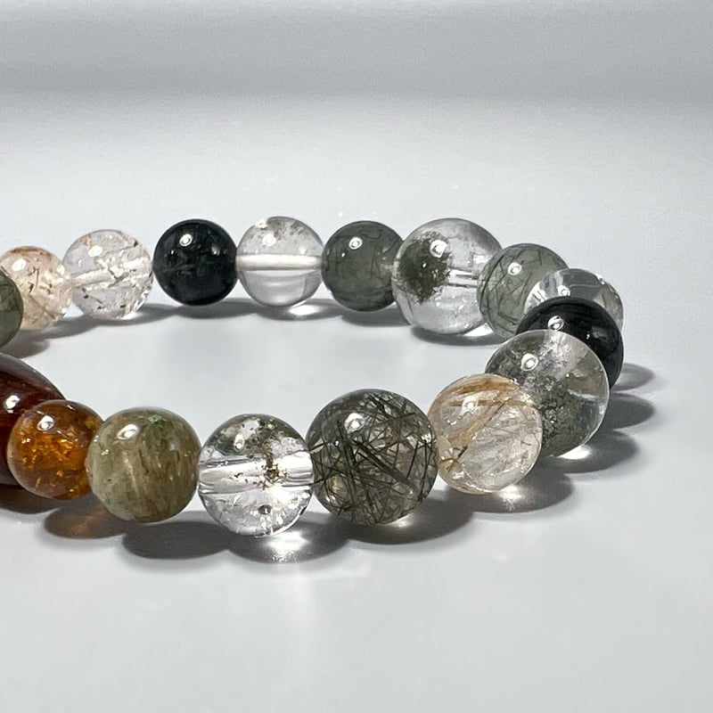 ネパール　ガネーシュヒマール産クローライト&ブラックトルマリン ネパールガネーシュヒマール産クローライト&ブラックトルマリン