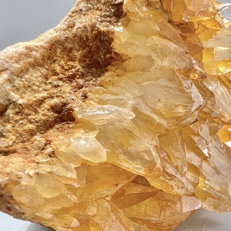 【ガネッシュヒマール産】リモナイトインヒマラヤ水晶クラスター / Ganesh Himal Limonite in Himalayan Quartz Cluster