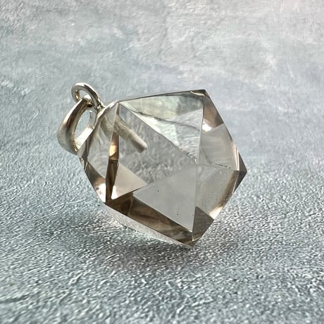 【ガネッシュヒマール産】天然ヒマラヤ水晶"手磨き加工"イコサヘドロン"ペンダントトップ/Ganesh Himal Himalayan Quartz "Icosahedron"Pendant Top