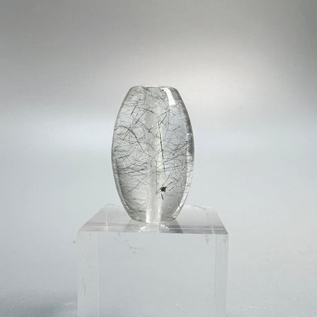 【ガネッシュヒマール産】アクチノライト イン天然ヒマラヤ水晶 樽型ビーズ/Ganesh Himal Actinolite in Himalayan Quartz barrel bead