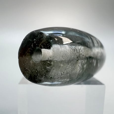 【ガネッシュヒマール産】ガネッシュヒマール産クローライトイン天然ヒマラヤ水晶 樽型ビーズ/Ganesh Himal Chlorite in Himalayan Quartz barrel beads