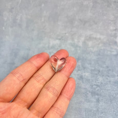 【ガウリシャンカール産】天然ヒマラヤスモーキークォーツ"手磨き加工"ハート型ビーズ①/Gaurishankar Himalayan Smoky Quartz Heart Beads