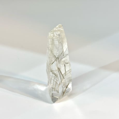【ガネッシュヒマール産】アクチノライトイン天然ヒマラヤ水晶ミニポイント/Ganesh Himal Actinolite in Himalayan Quartz Mini Point