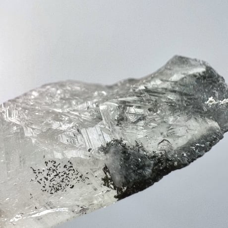 【マナスル産】クローライトイン天然ヒマラヤ水晶ポイント/Manaslu Chlorite in Himalayan Quartz Point