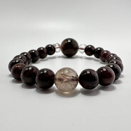 【デザインブレスレット】ネパールガーネット×ガネッシュヒマール産アクチノライトイン天然ヒマラヤ水晶/Nepal Garnet×GaneshHimal Actinolite in Beads