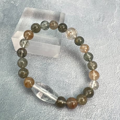 【ガネッシュヒマール産】アクチノライトイン天然ヒマラヤ水晶デザインブレスレット/Ganesh Himal Actinolite in Himalayan Quartz Design Bracelet