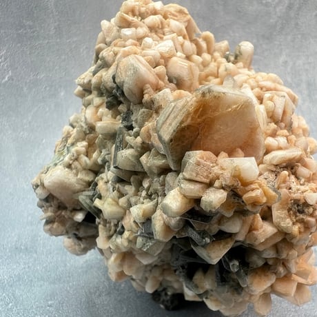 【大特価】ガネッシュヒマール産曹長石&クローライトイン天然ヒマラヤ水晶/Ganesh Himal Feldspar&Chlorite in Himalayan Quartz