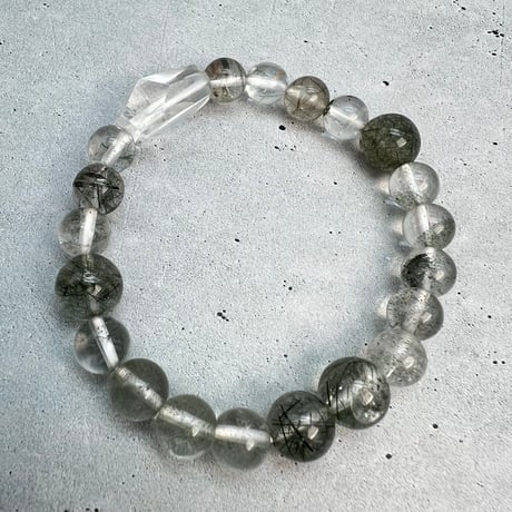 【ガネッシュヒマール産】アクチノライトイン天然ヒマラヤ水晶デザインブレスレット/Ganesh Himal Actinolite in Himalayan Quartz Design Bracelet