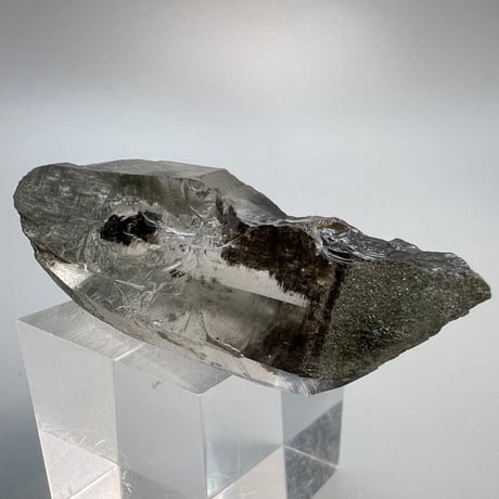【ガネッシュヒマール産】クローライトイン天然ヒマラヤ水晶/GaneshHimal Chlorite in Himalayan Quartz