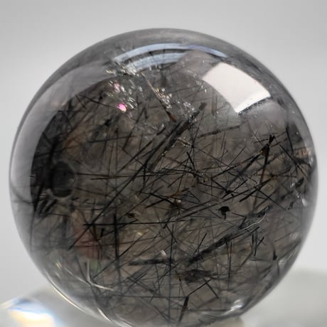 【ガネッシュヒマール産】14mm"手磨き加工"アクチノライトイン天然ヒマラヤ水晶ビーズ/Ganesh Himal Actinolite in Himalayan Quartz Round beads
