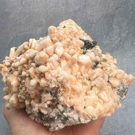 【大特価】ガネッシュヒマール産曹長石&クローライトイン天然ヒマラヤ水晶/Ganesh Himal Feldspar&Chlorite in Himalayan Quartz