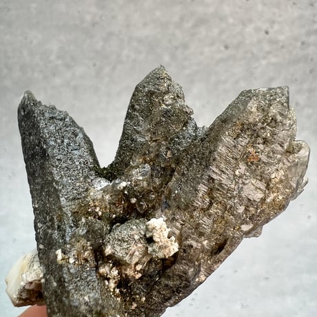 【ガネッシュヒマール産】クローライトイン天然ヒマラヤ水晶クラスター/Ganesh Himal Chlorite in Himalayan Quartz Cluster