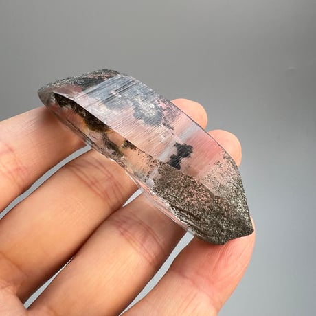 【ガネッシュヒマール産】クローライトイン天然ヒマラヤ水晶/GaneshHimal Chlorite in Himalayan Quartz