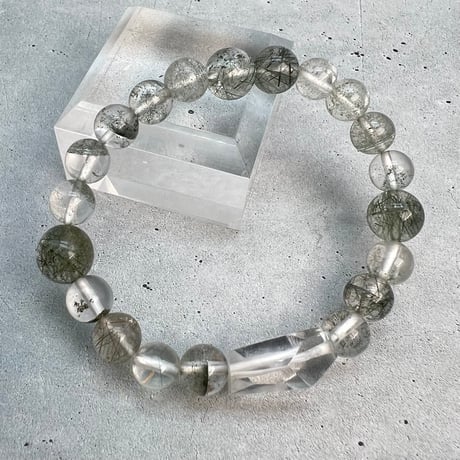 【ガネッシュヒマール産】アクチノライトイン天然ヒマラヤ水晶デザインブレスレット/Ganesh Himal Actinolite in Himalayan Quartz Design Bracelet