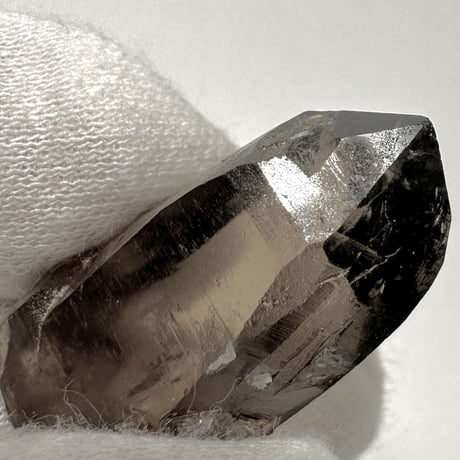 ガウリシャンカール産天然ヒマラヤスモーキークォーツポイント/GauriShankar Himalayan Smoky Quartz