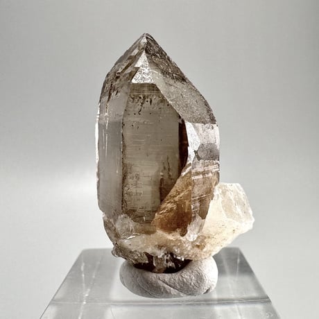 ガウリシャンカール産天然ヒマラヤスモーキークォーツポイント/GauriShankar Himalayan Smoky Quartz