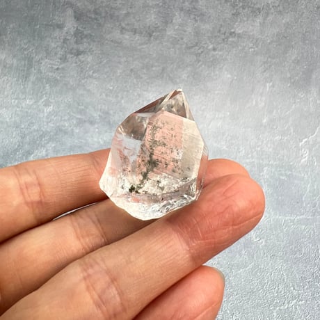ハイクオリティ【ガネッシュヒマール産】クローライト イン天然ヒマラヤ水晶/Ganesh Himal Chlorite in Himalayan Quartz