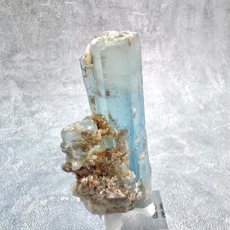 ネパール産【ヒマラヤアクアマリン】原石/Nepal Himalayan Aquamarine